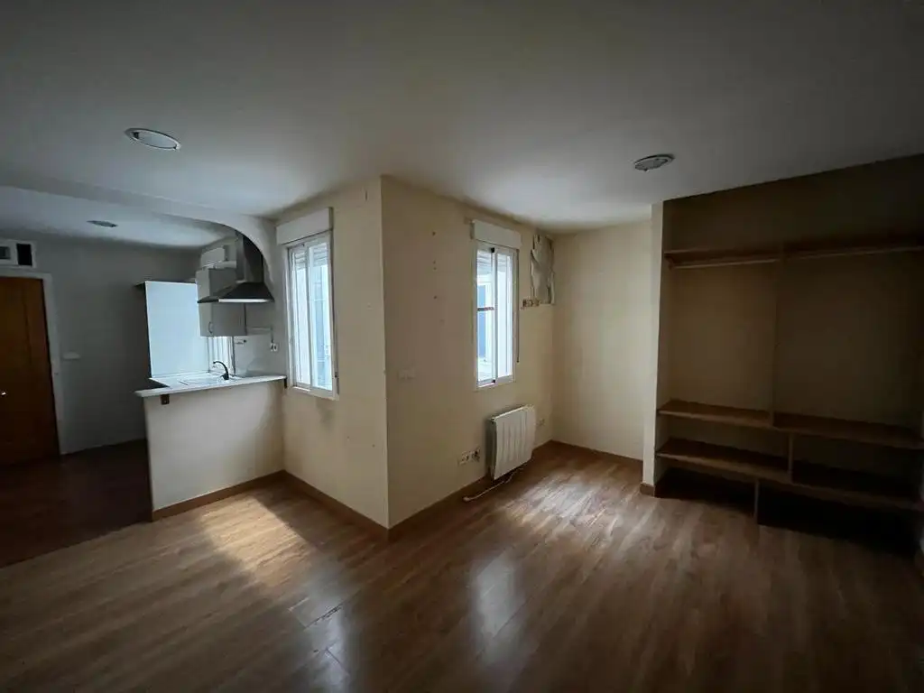 Piso en venta en Madrid con Calefacción y Alarma