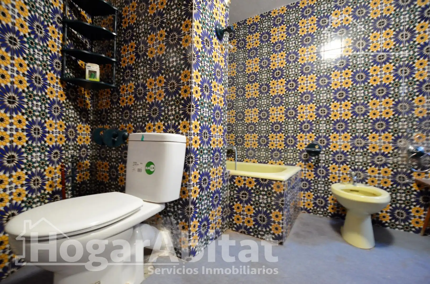Baño de Piso en venta en Gandia con Terraza, Trastero y Amueblado