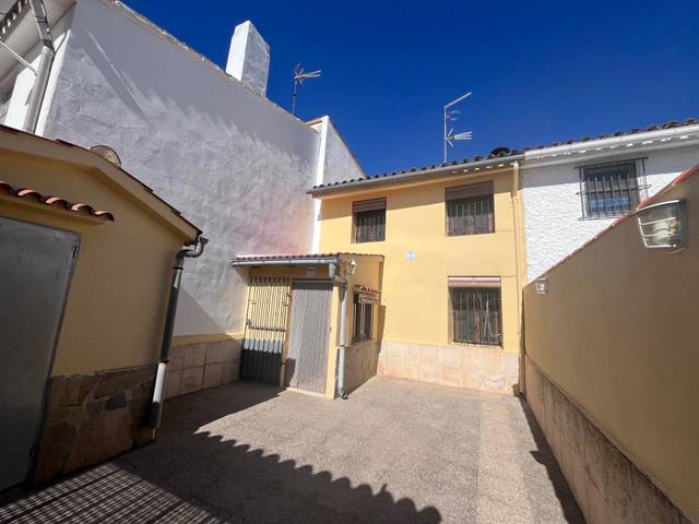 Casa-chalet en Venta en Enguera