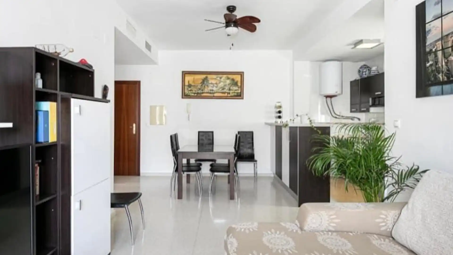 Piso de alquiler en C. de las Flores, Castell de Ferro