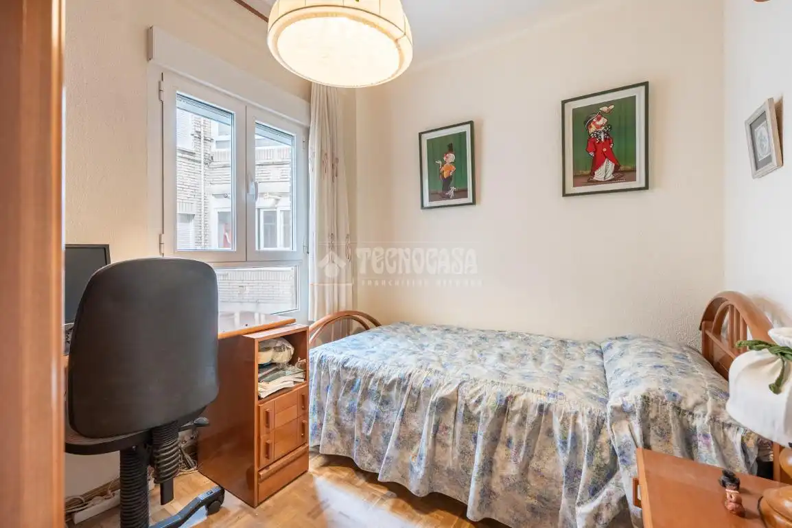 Habitación de Piso en venta en Madrid con Trastero