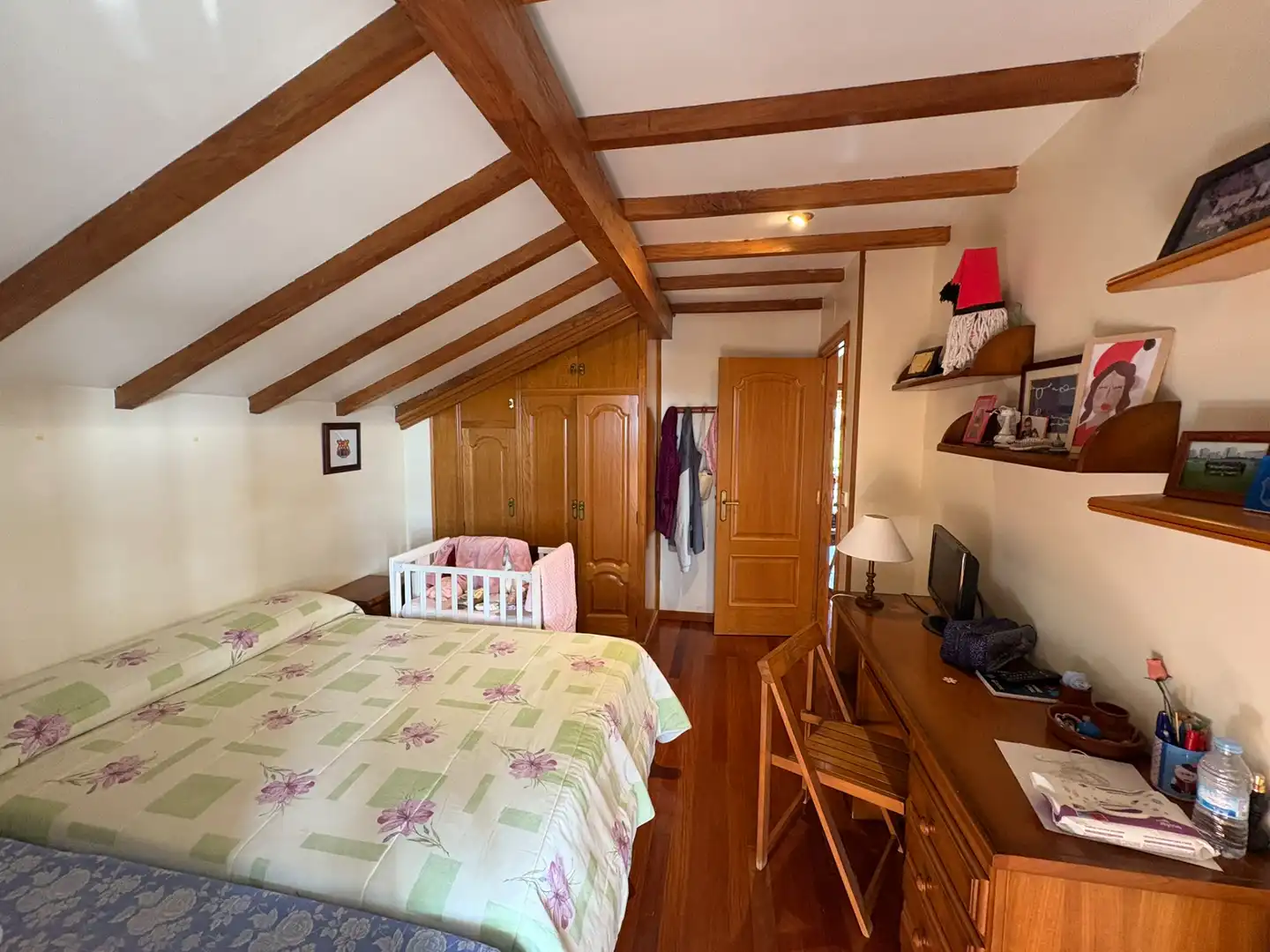 Habitación de Casa o chalet en venta en Narón con Calefacción, Jardín privado y Parquet