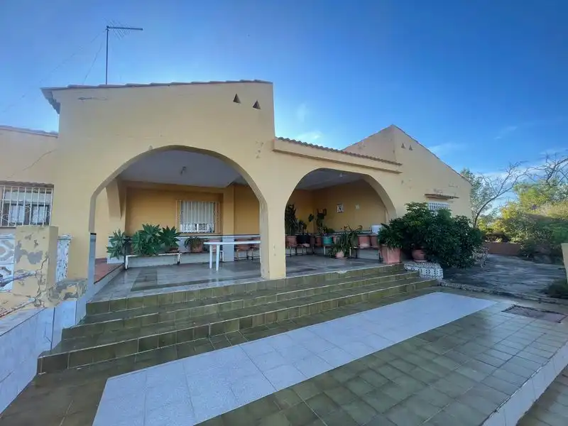 Außenansicht von Haus oder Chalet zum Verkauf in Turís mit Privatgarten, Terrasse und Abstellraum