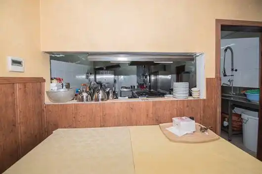 Locale commerciale in vendita a Cuntis