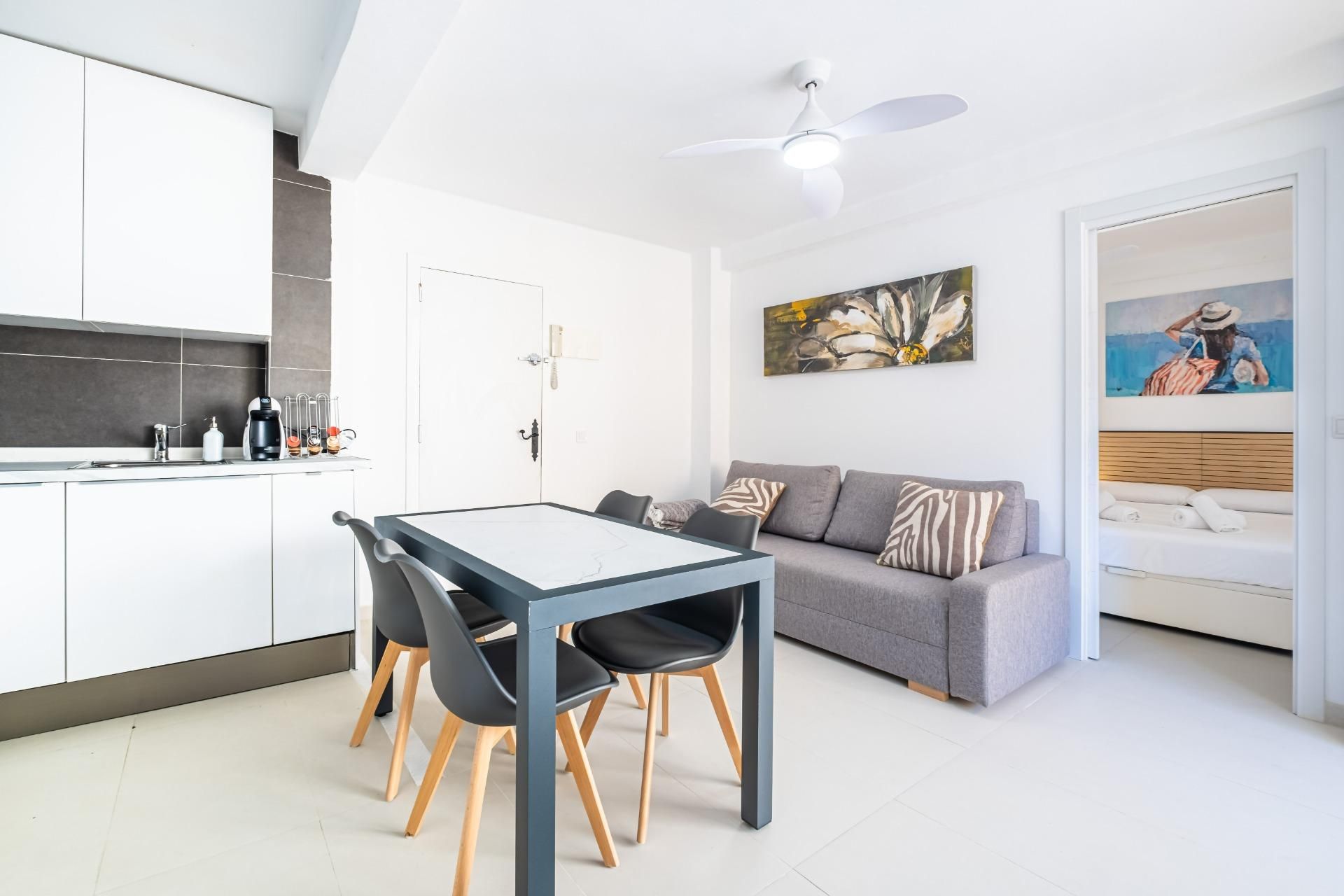 Sala d'estar de Apartament de lloguer en Jávea / Xàbia amb Aire condicionat i Balcó