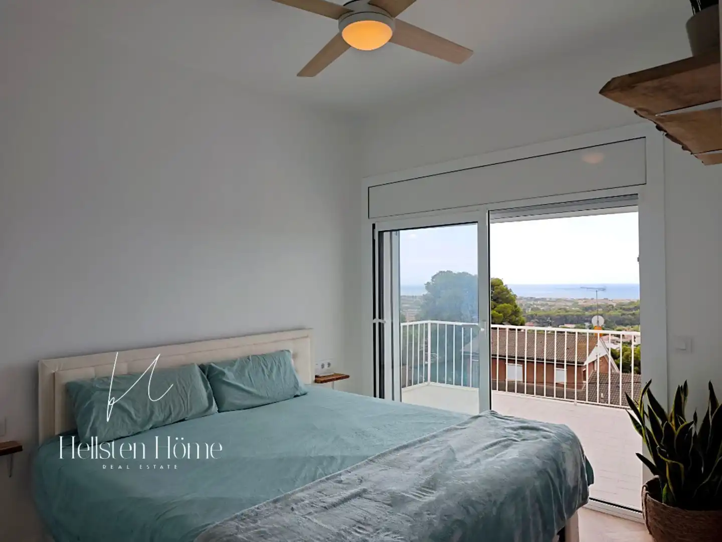 Dormitori de Casa o xalet en venda en Castelldefels amb Aire condicionat, Jardí privat i Terrassa