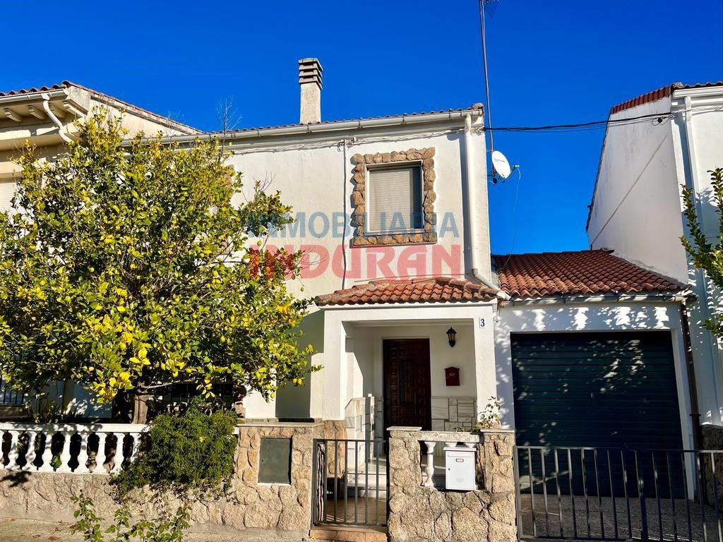 Single-family semi-detached for sale in N/A, Rosalejo