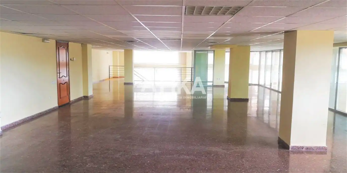 Locale commerciale in vendita a Sant Josep - Zona Hospital, imagen 10