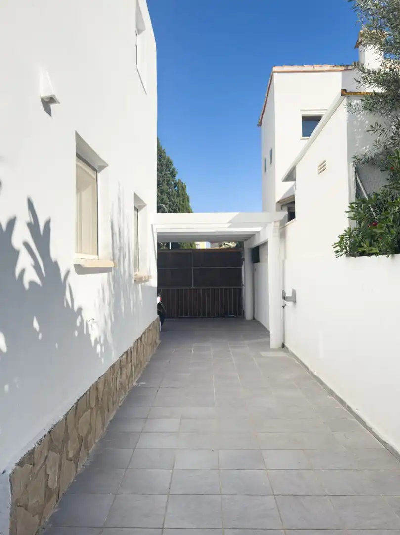 Vista exterior de Casa o chalet en venta en Dénia con Aire acondicionado, Calefacción y Jardín privado