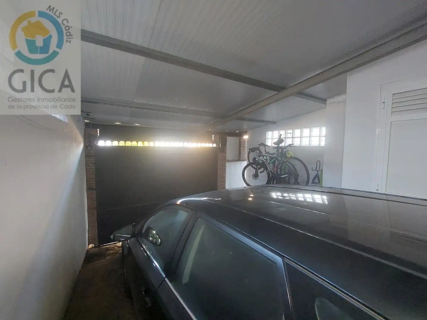 Aparcament de Casa o xalet en venda en Algeciras amb Jardí privat i Traster