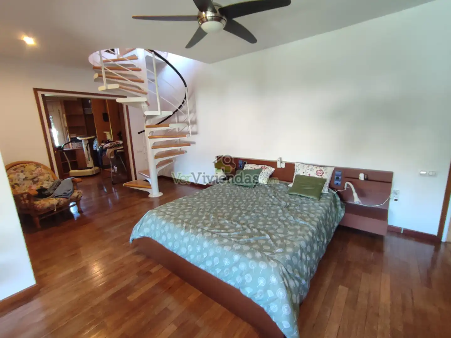 Habitación de Casa o chalet en venta en Esparreguera con Calefacción, Jardín privado y Parquet