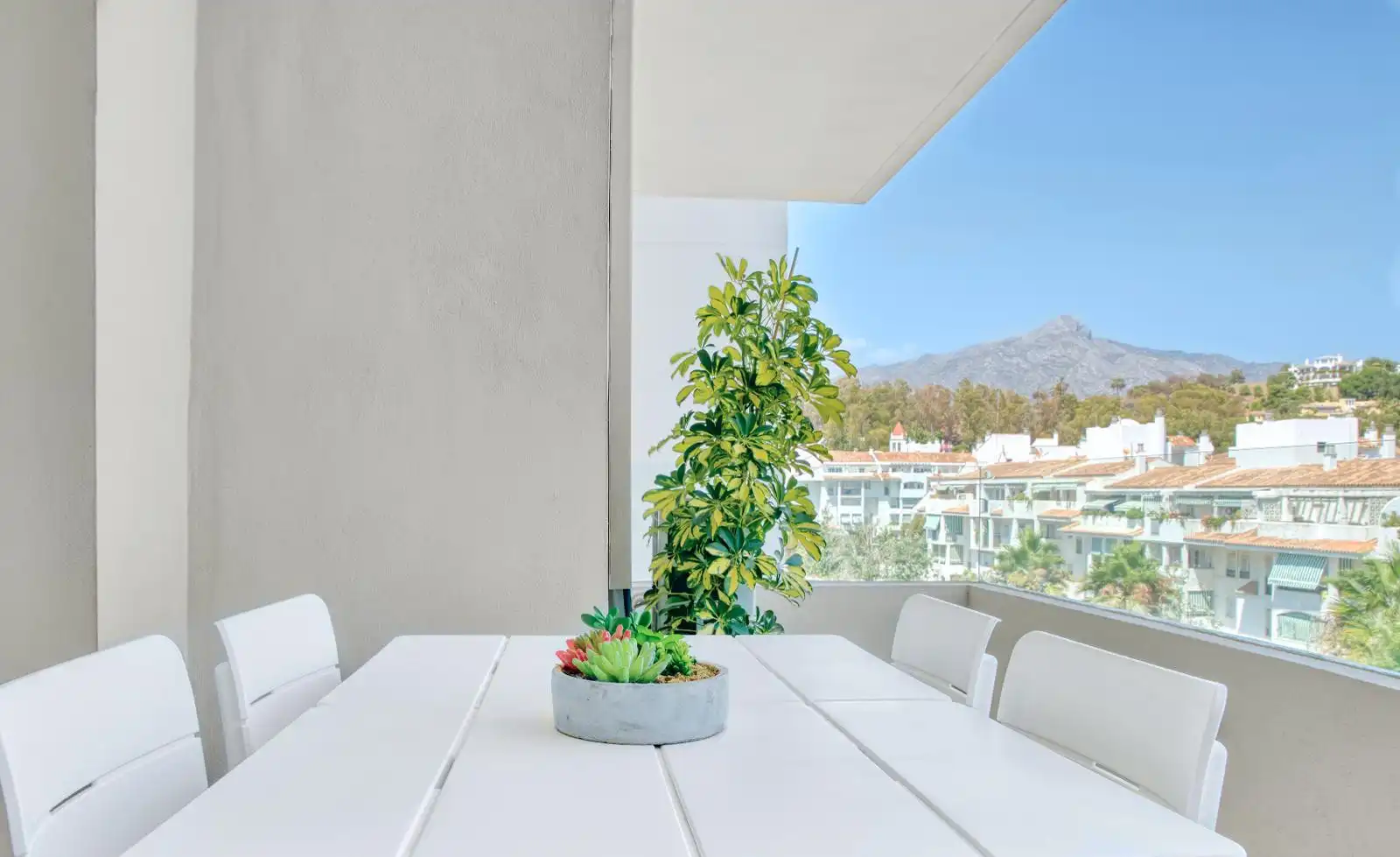 Apartments for rent in QUEVEDO, 8, Rodeo Alto - Guadaiza - La Campana