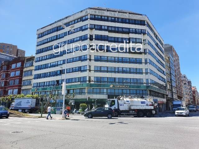Oficina de alquiler en Ramón y Cajal, 1, Cuatro Caminos - Plaza de la Cubela