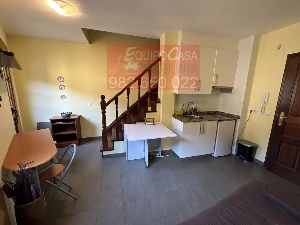 Cocina de Casa adosada en venta en Lugo con Calefacción, Parquet y Amueblado