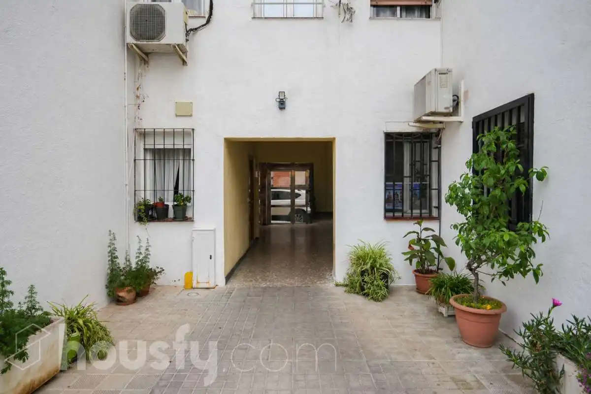 Vista exterior de Piso en venta en Madrid