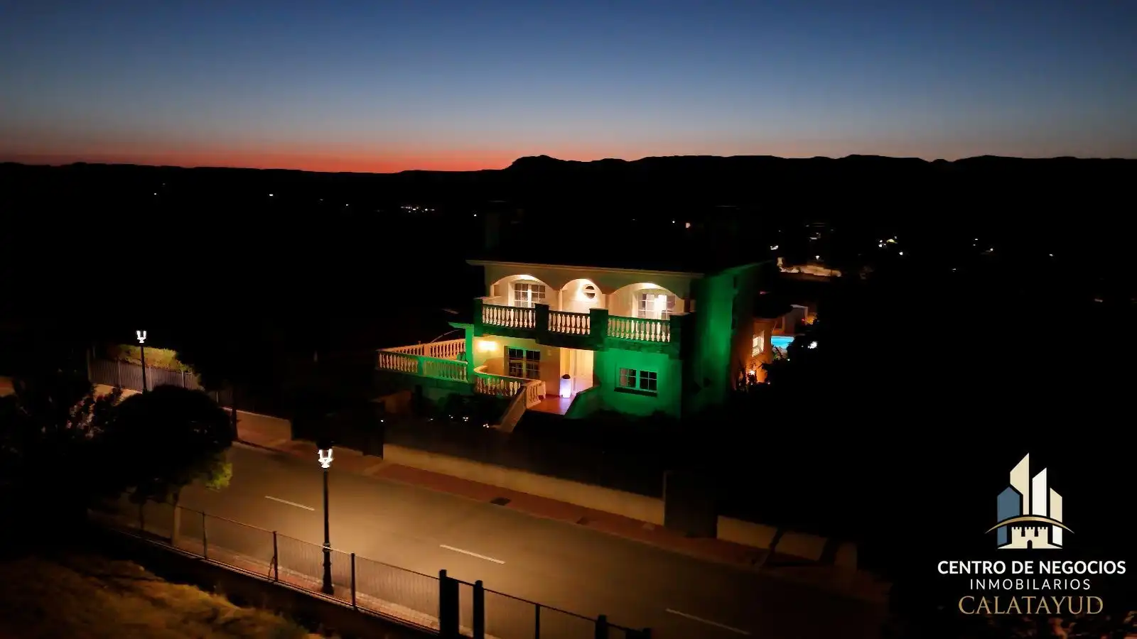 Vista exterior de Casa o xalet en venda en Calatayud amb Aire condicionat, Calefacció i Parquet