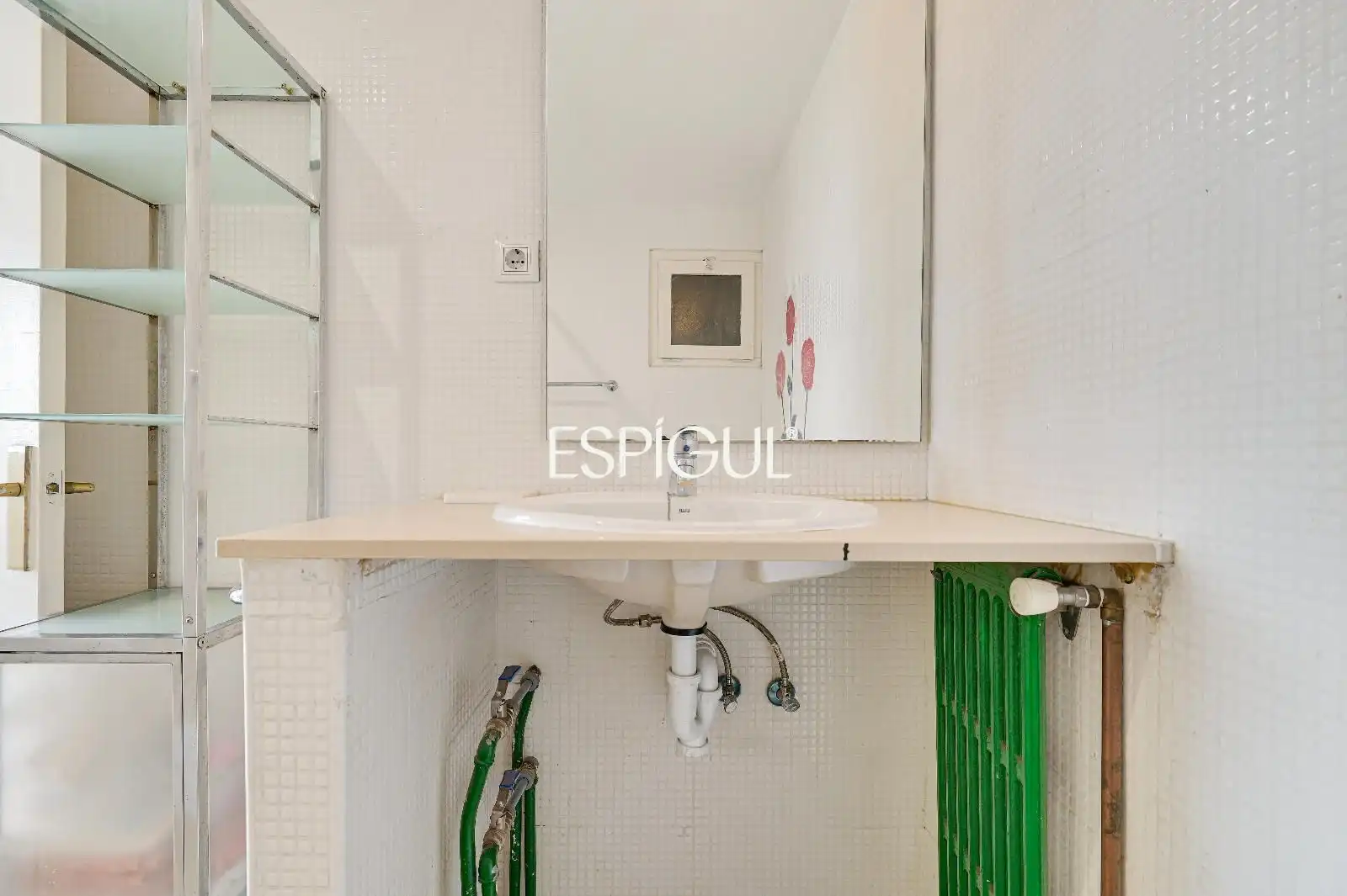 Baño de Piso en venta en Girona con Calefacción, Parquet y Amueblado