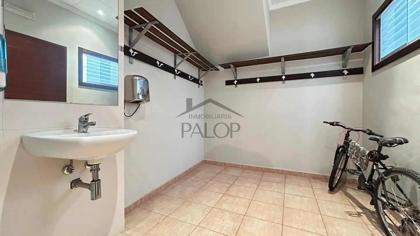 Badezimmer von Geschaftsraum zum Verkauf in Villanueva de Castellón