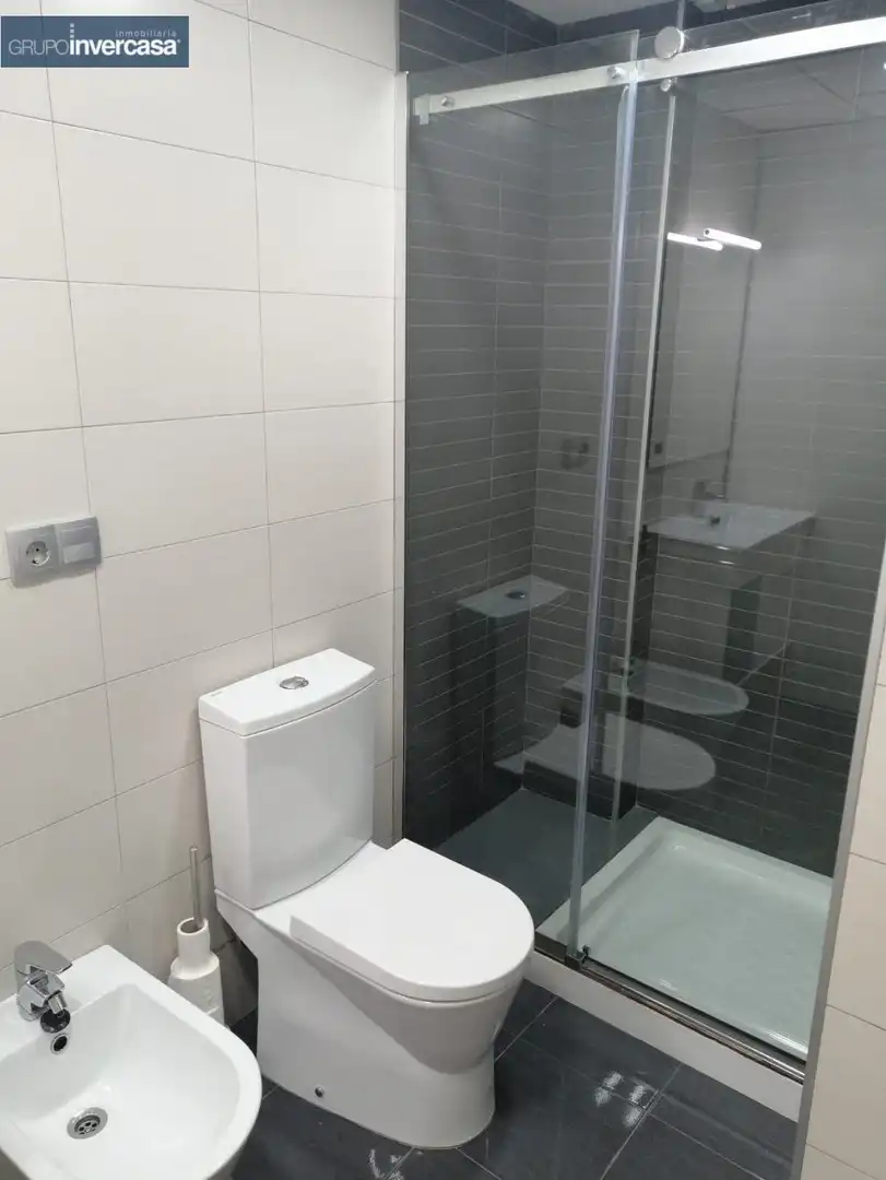Badezimmer von Wohnung zur Miete in Quart de Poblet mit Klimaanlage, Heizung und Möbliert