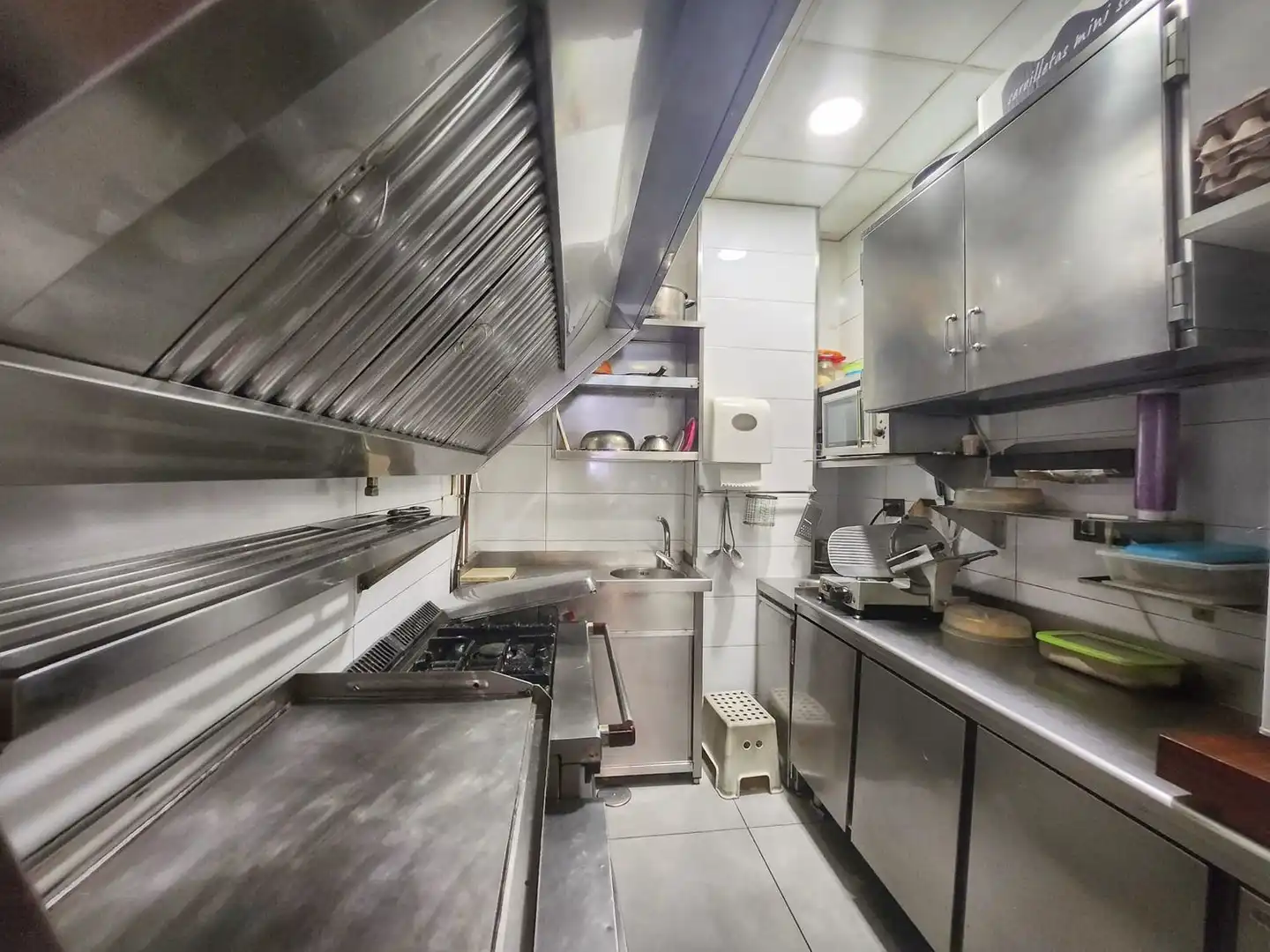 Kitchen of Commercial properties for sale in Pontevedra Capital   with Air Conditioner