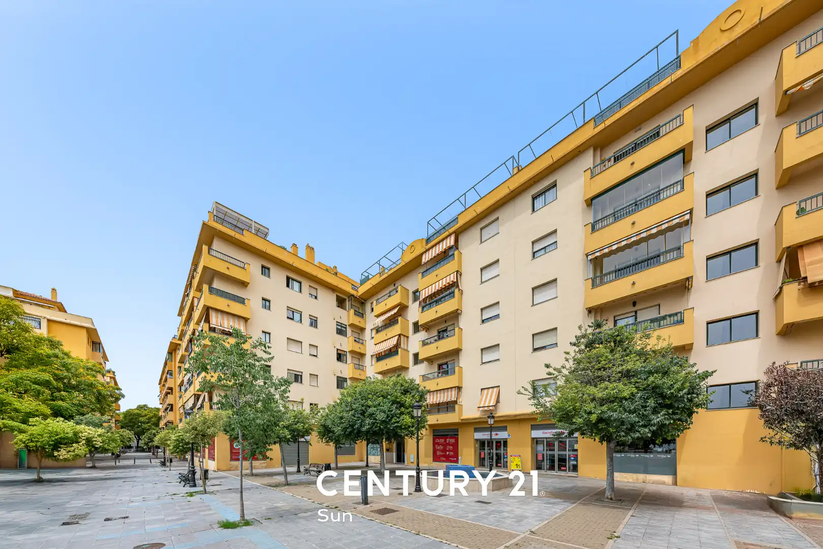 Vista exterior de Pis en venda en Marbella amb Aire condicionat, Calefacció i Terrassa