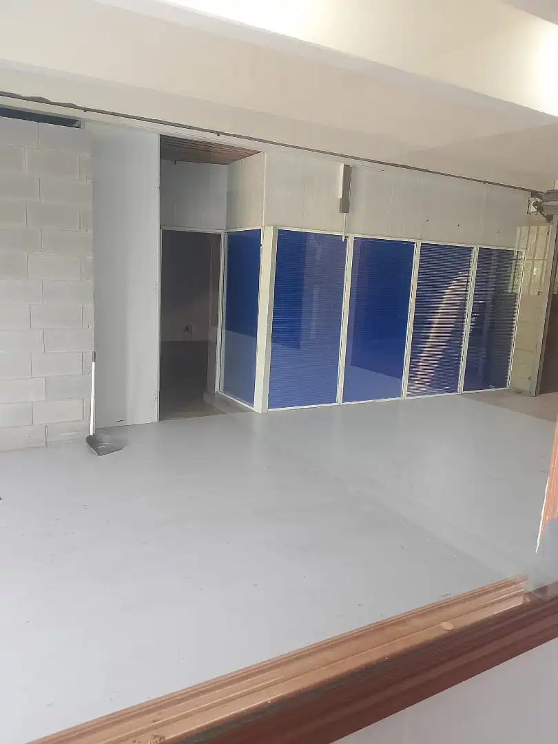 Nau industrial de lloguer en Sant Cugat del Vallès