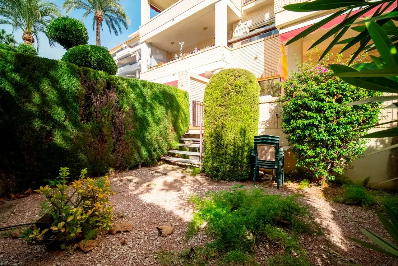Jardí de Apartament en venda en L'Alfàs del Pi amb Aire condicionat, Calefacció i Piscina