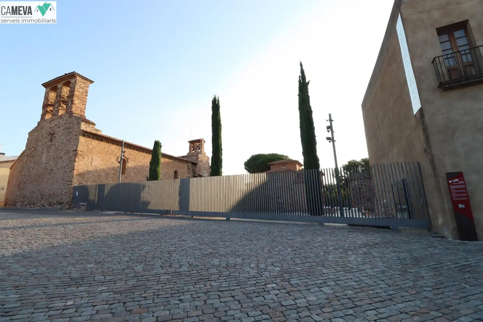 Vista exterior de Pis en venda en Terrassa amb Calefacció, Jardí privat i Terrassa