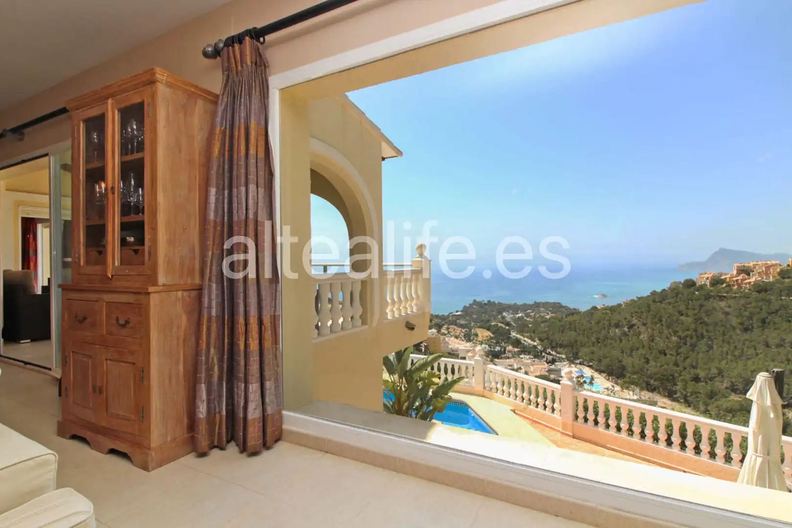 Bedroom of Houses for sale in Altea  with Air Conditioner, Heating and Private garden