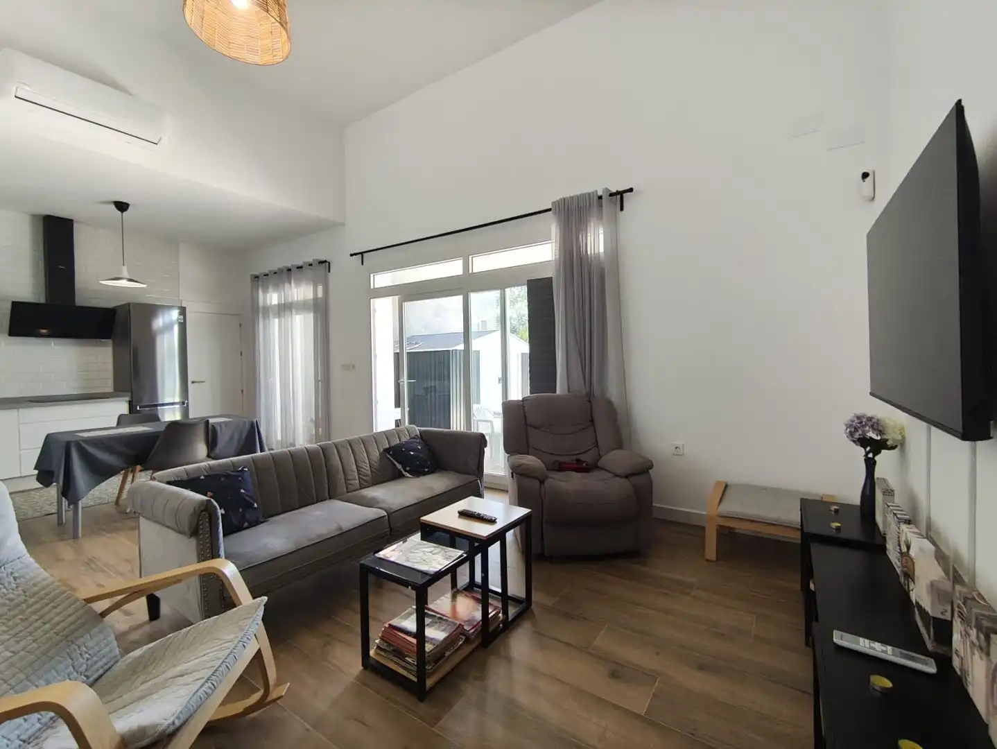 Living room of Houses for sale in Aznalcázar  with Air Conditioner, Heating and Private garden