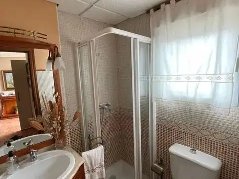 Bany de Casa o xalet en venda en Linares amb Terrassa i Balcó