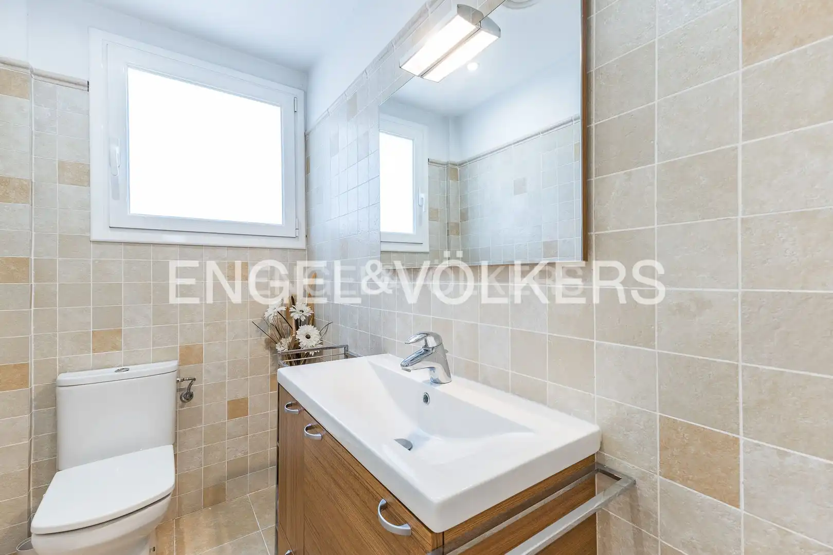 Bathroom of Houses for sale in Sant Boi de Llobregat  with Air Conditioner, Heating and Private garden