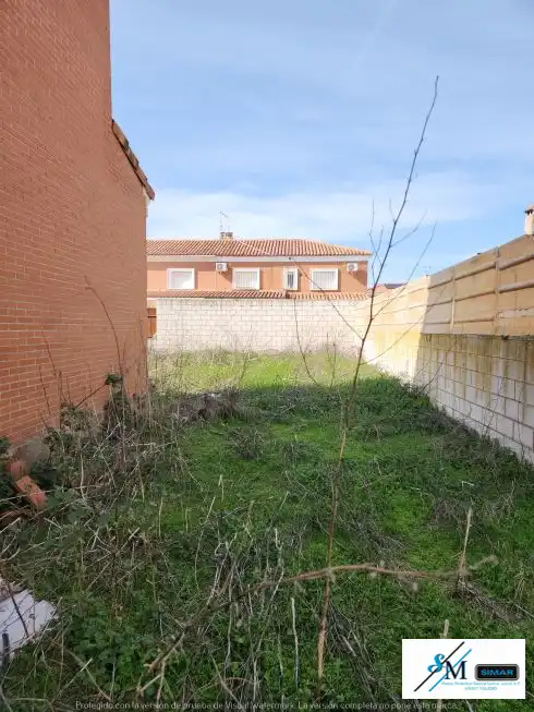 Detached homes for sale in Barcience  with Private garden