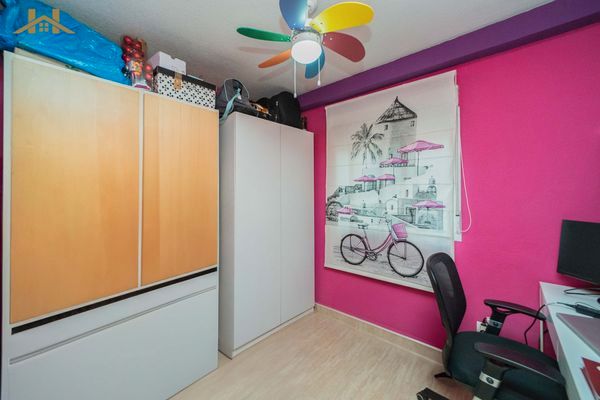 Habitación de Piso en venta en Móstoles con Aire acondicionado y Amueblado