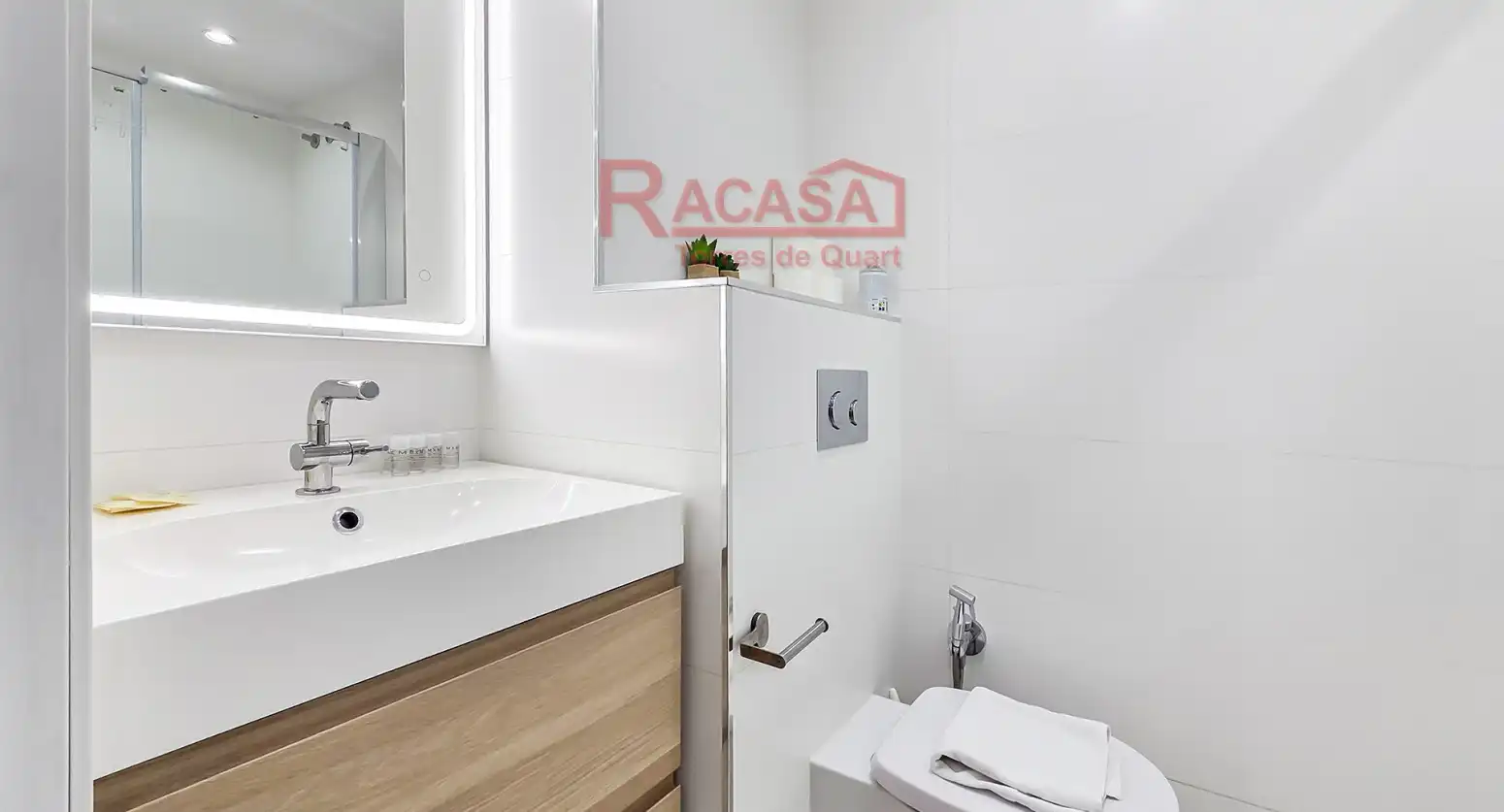Bany de Pis en venda en Valencia amb Aire condicionat, Calefacció i Balcó