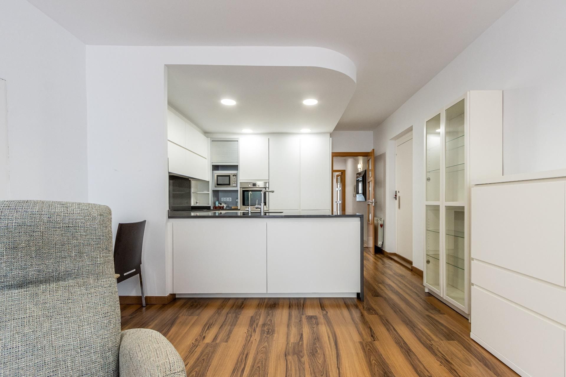Single-family semi-detached for sale in Barri del Centre