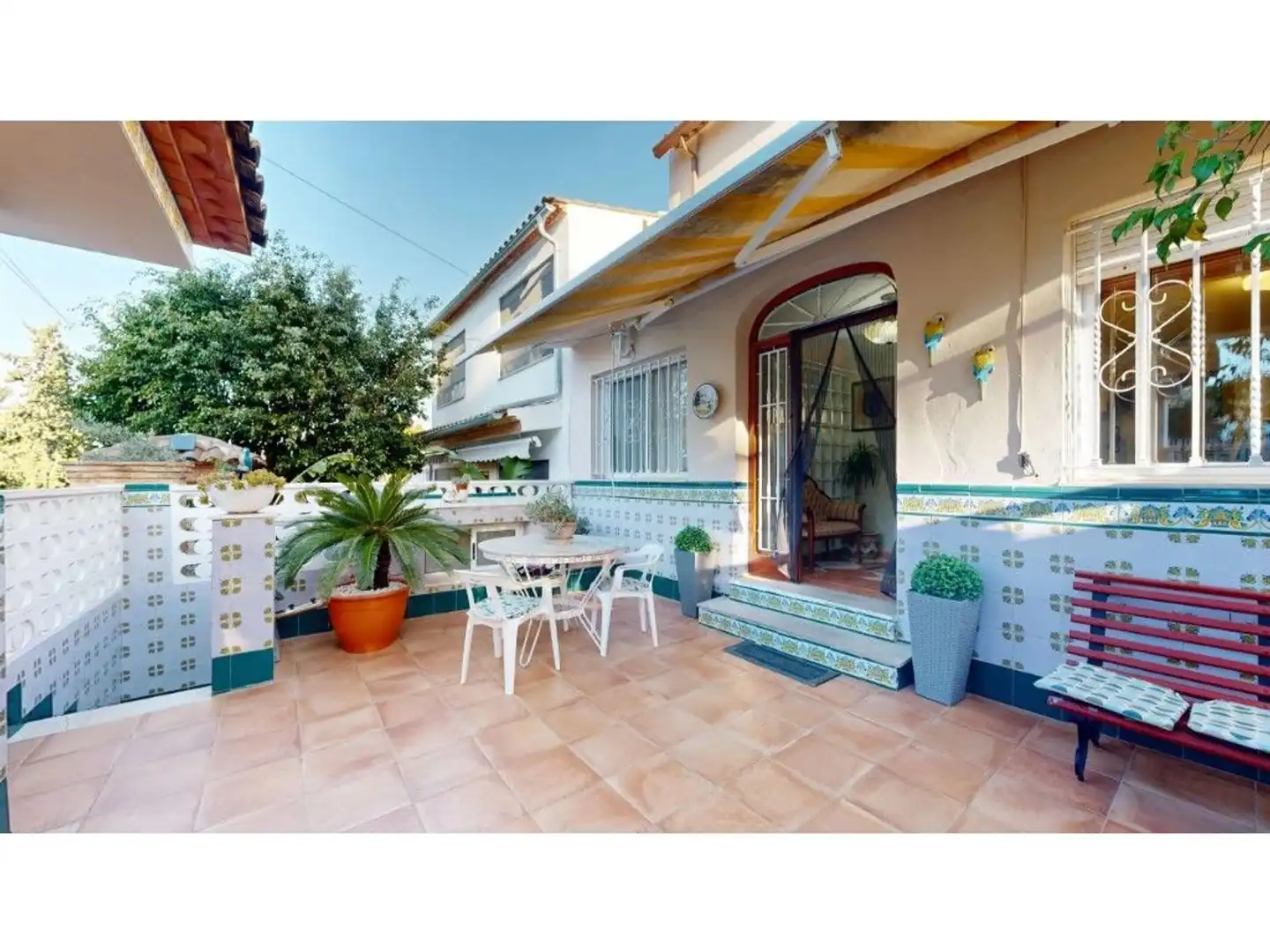 Vista exterior de Casa o chalet en venta en Torrent con Aire acondicionado, Calefacción y Jardín privado