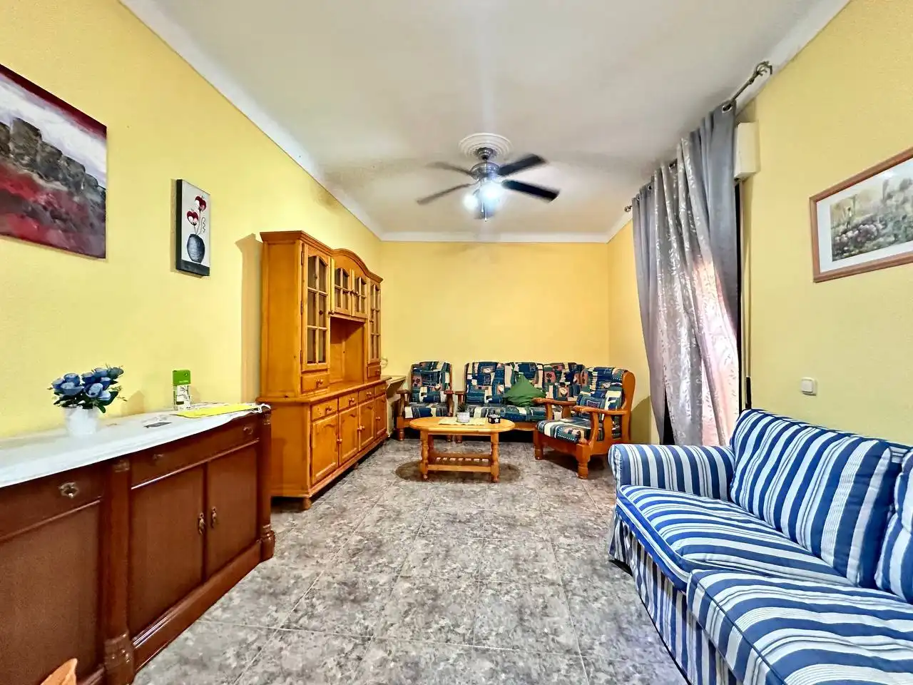 Sala d'estar de Casa o xalet en venda en El Ejido amb Aire condicionat, Calefacció i Moblat