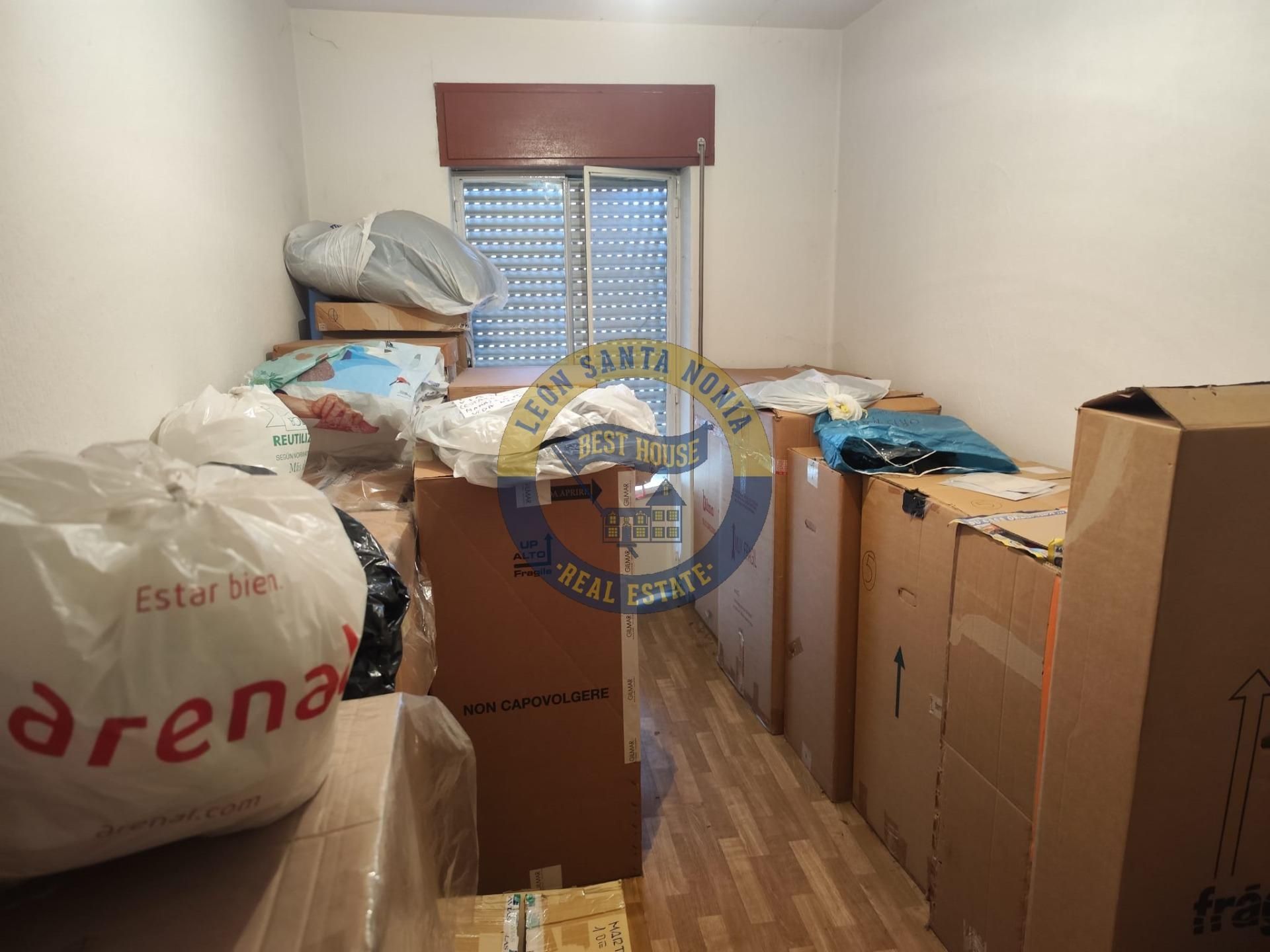 Piso en venta en León Capital  con Calefacción y Terraza