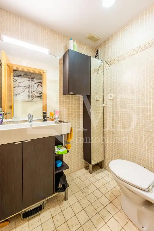 Badezimmer von Dachboden zum Verkauf in Vélez-Málaga mit Klimaanlage, Terrasse und Abstellraum