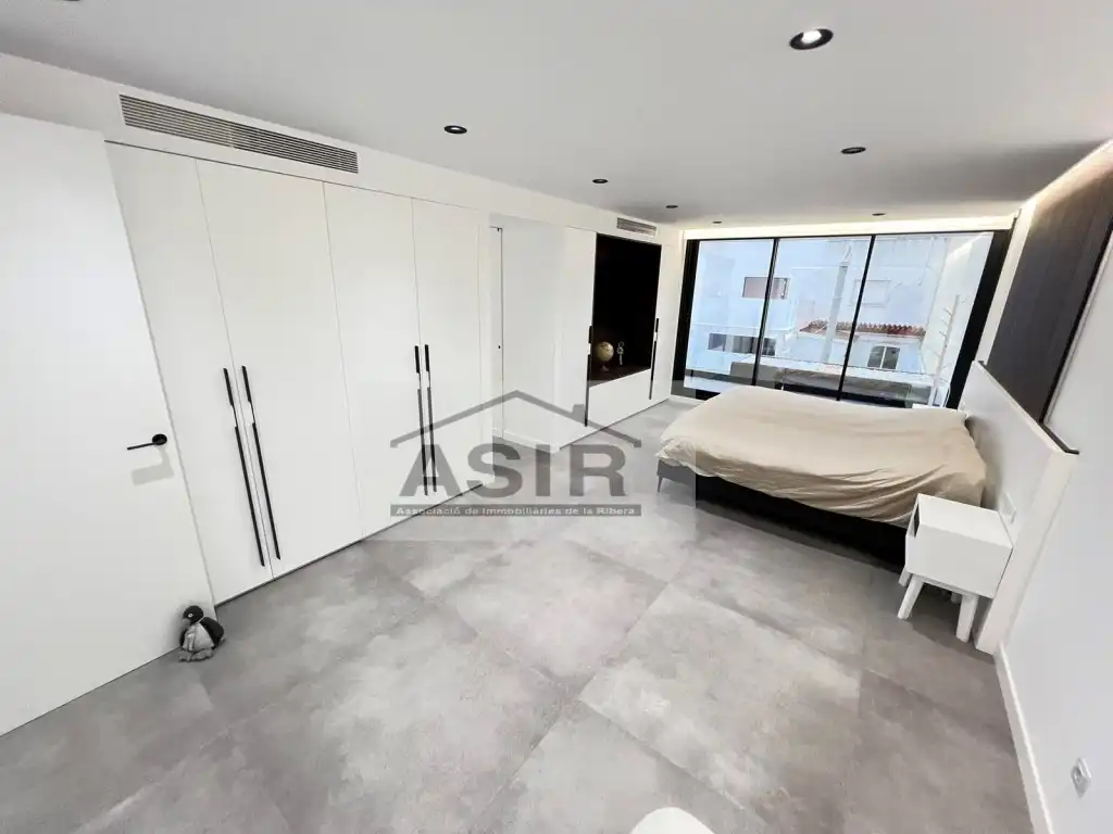 Bedroom of Houses for sale in Algemesí  with Air Conditioner and Swimming Pool