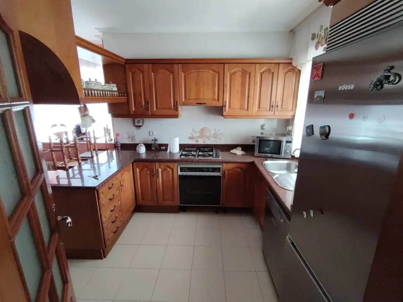Cocina de Casa o chalet de alquiler en Oleiros con Calefacción, Jardín privado y Parquet