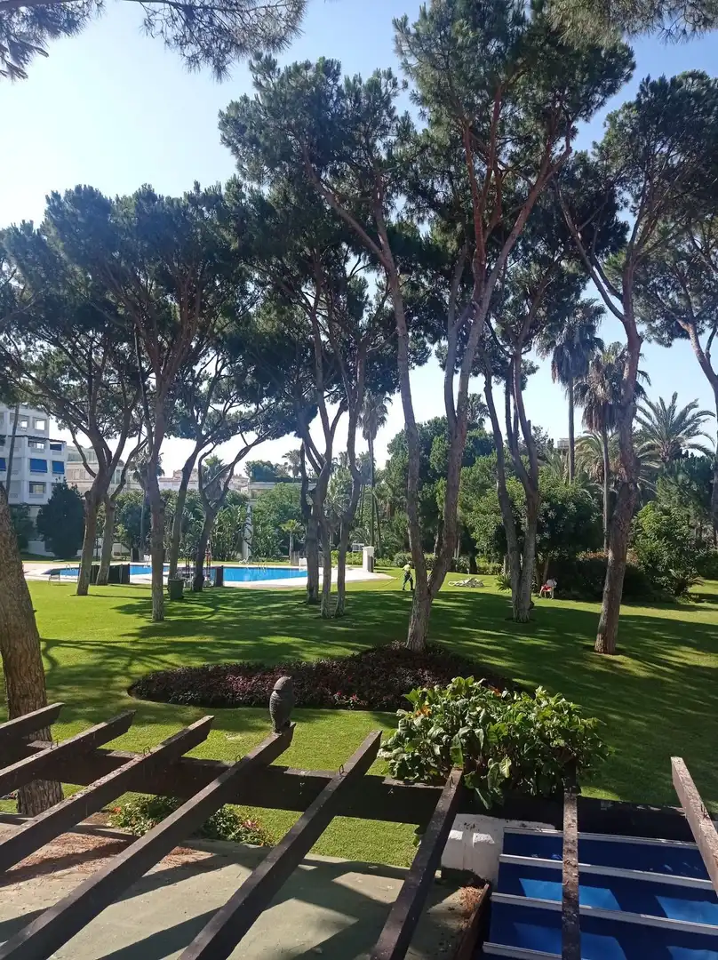 Apartamento con piscina en venta en Nueva Andalucía