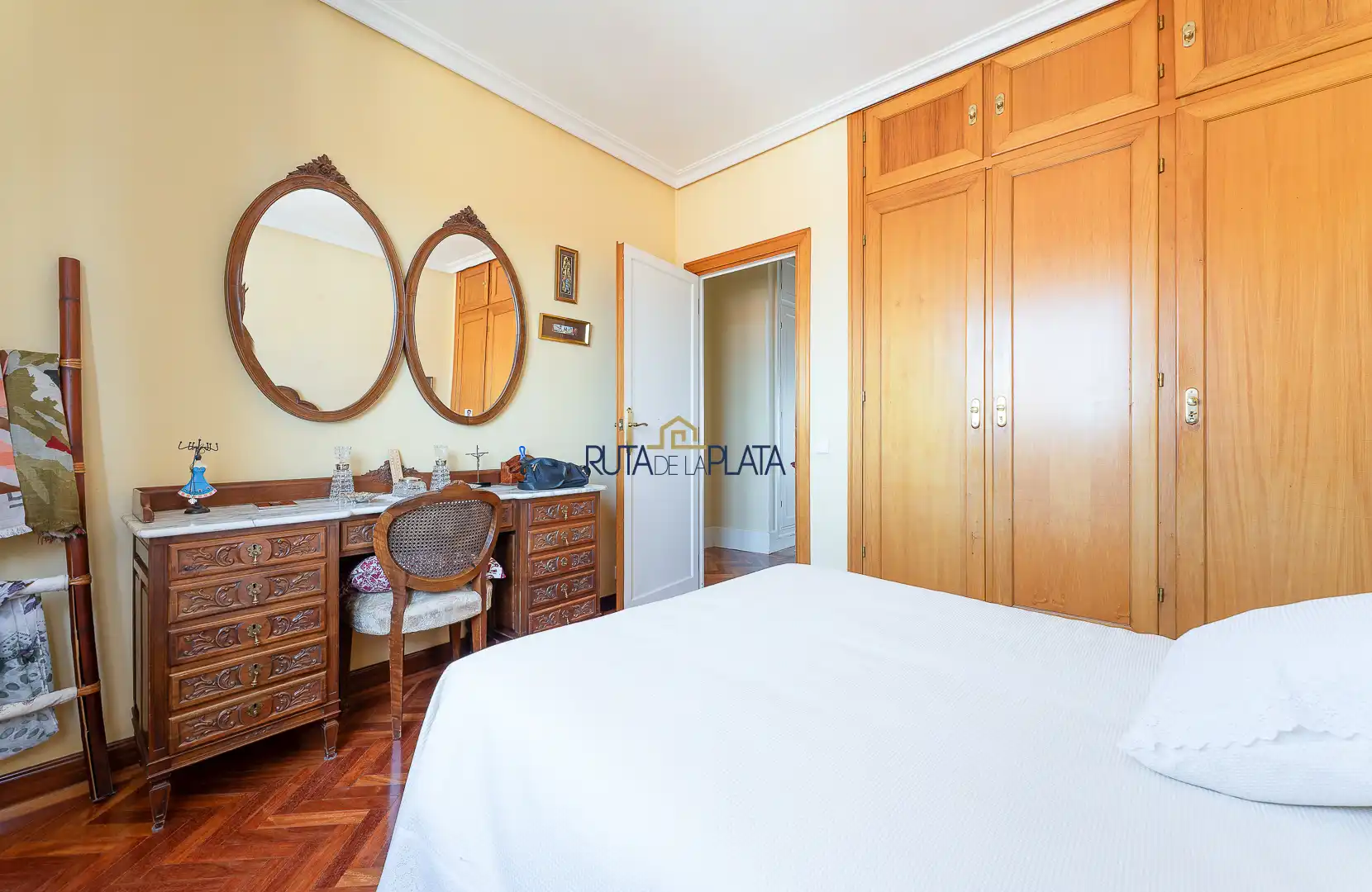 Bedroom of Attic for sale in Zamora Capital   with Air Conditioner, Heating and Parquet flooring