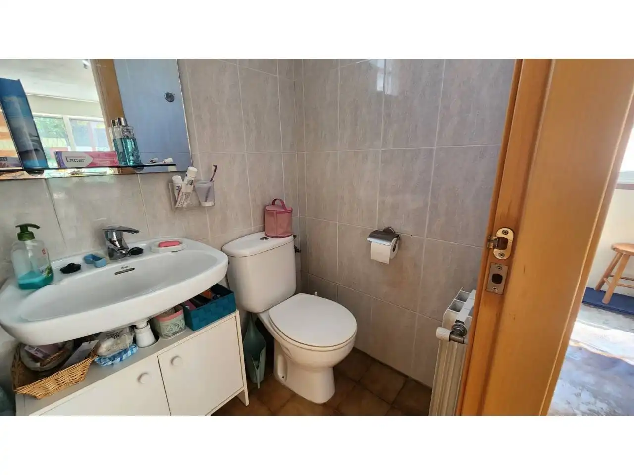 Bany de Casa o xalet en venda en Barberà del Vallès amb Aire condicionat, Calefacció i Jardí privat
