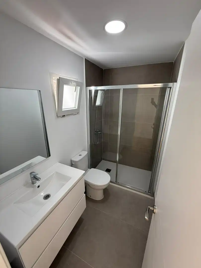 Baño de Piso de alquiler en Las Palmas de Gran Canaria con Parquet