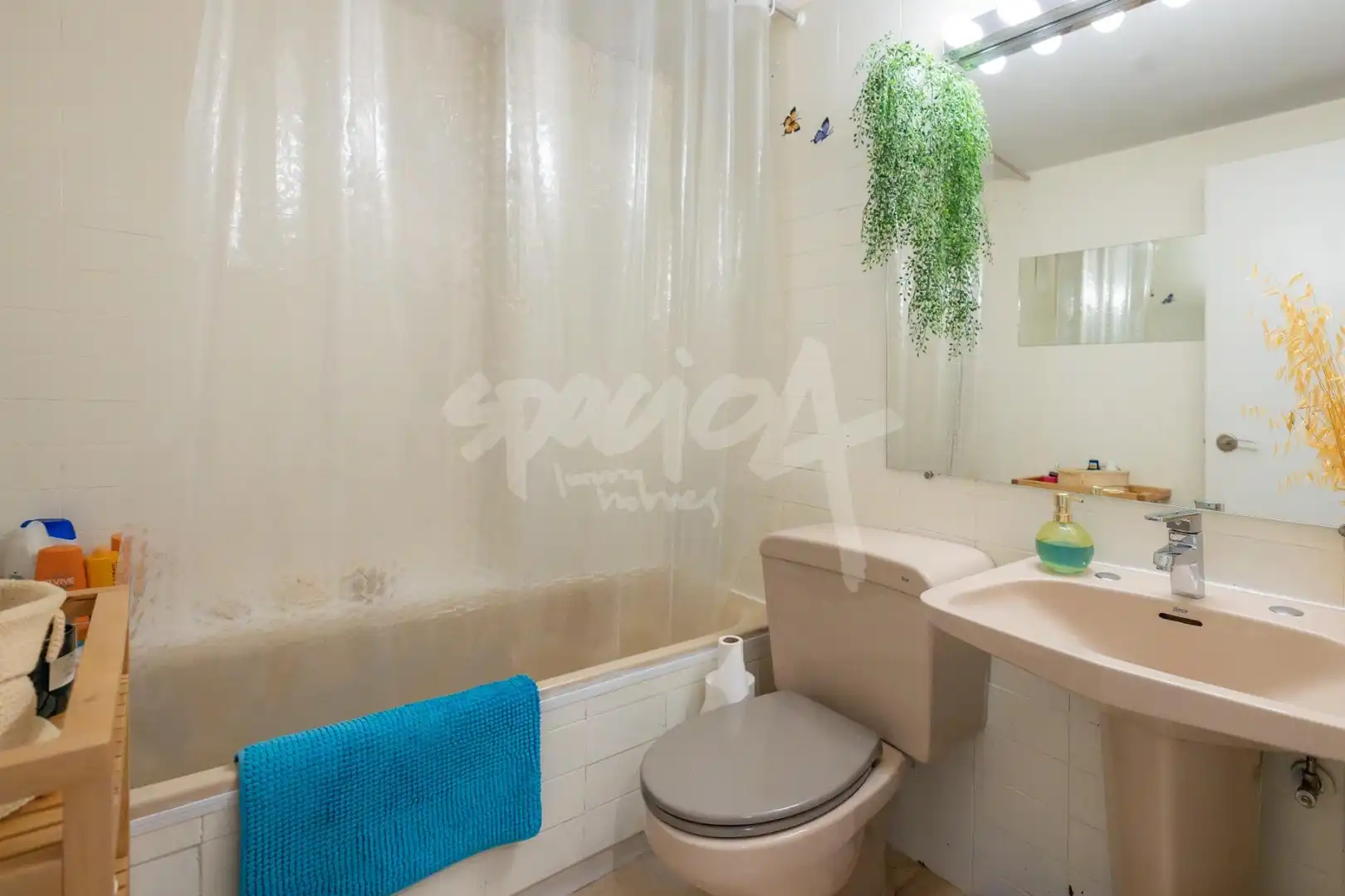 Baño de Piso en venta en Majadahonda con Calefacción, Jardín privado y Terraza
