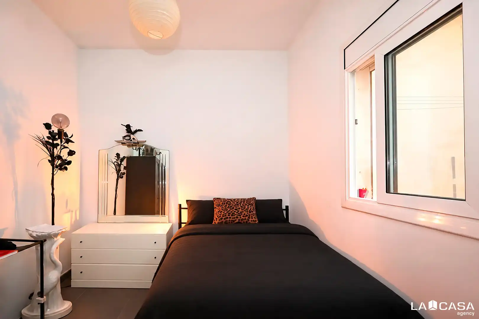 Schlafzimmer von Erdgeschoss zum Verkauf in L'Hospitalet de Llobregat mit Terrasse