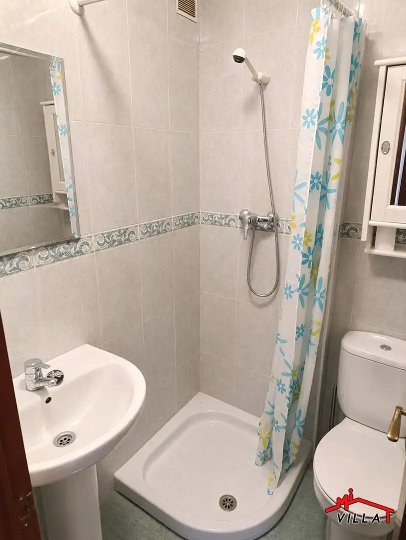 Baño de Piso en venta en Bárcena de Cicero con Calefacción, Trastero y Amueblado