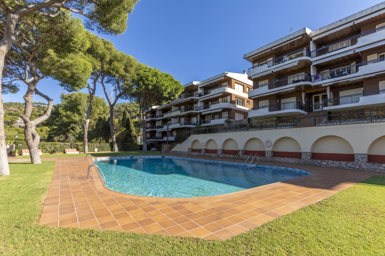 Piscina de Apartament en venda en Palafrugell amb Aire condicionat, Calefacció i Terrassa